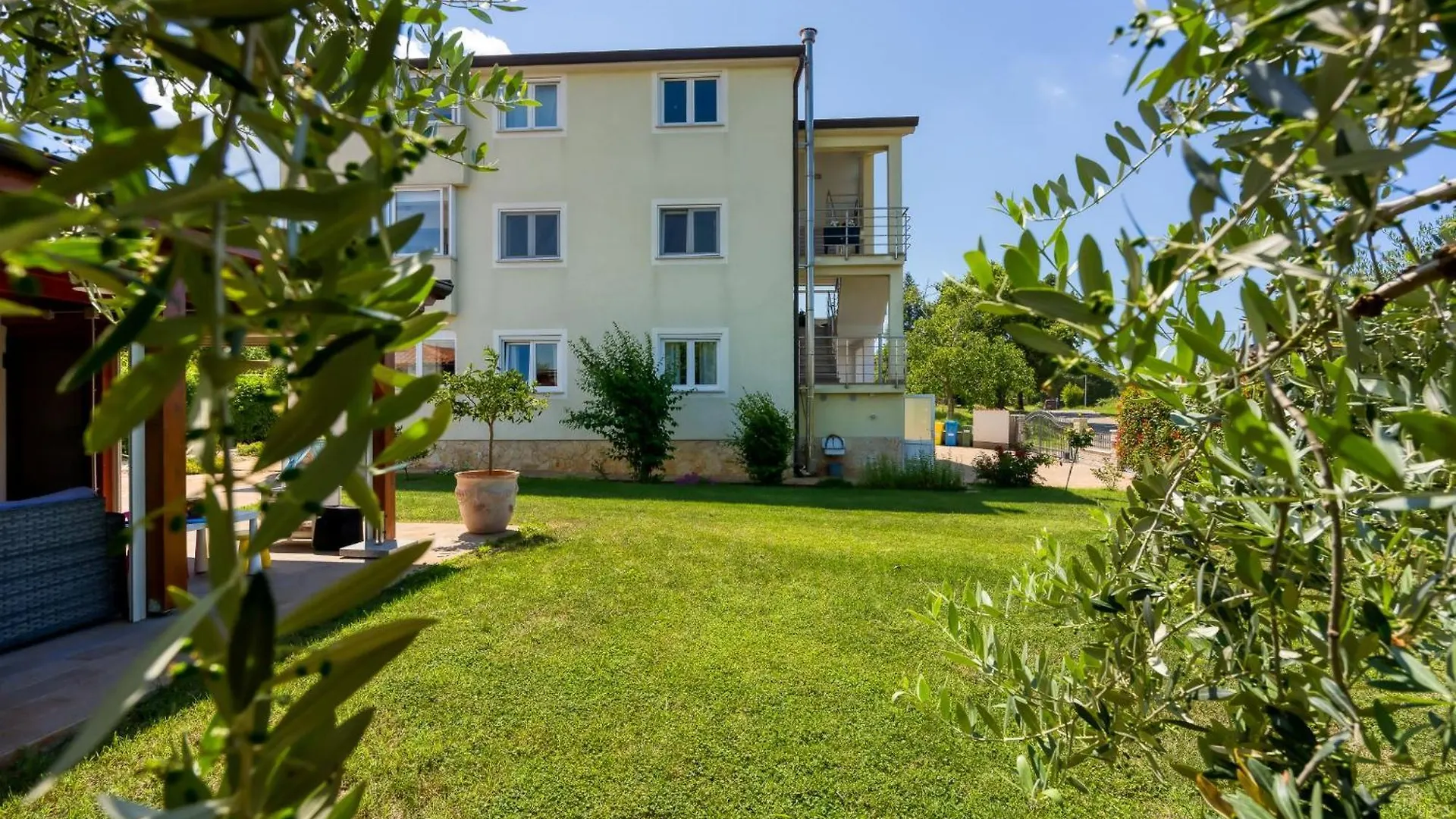 Apartments Jelena Rosini